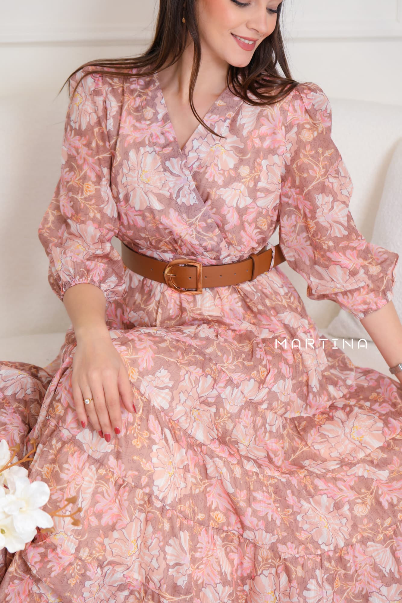 فستان ميدي كشكش مورد ملون لحمي