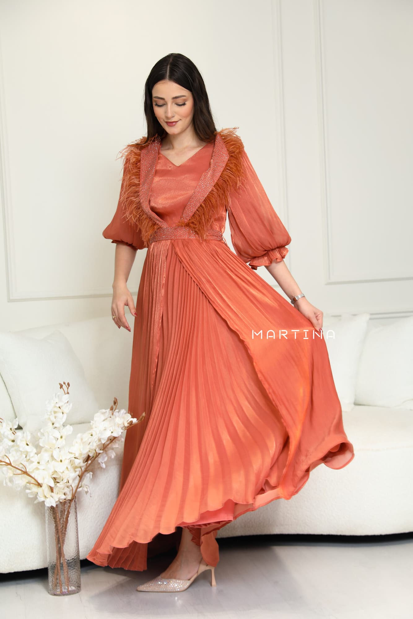 فستان سهرة بريش ع الاكتاف