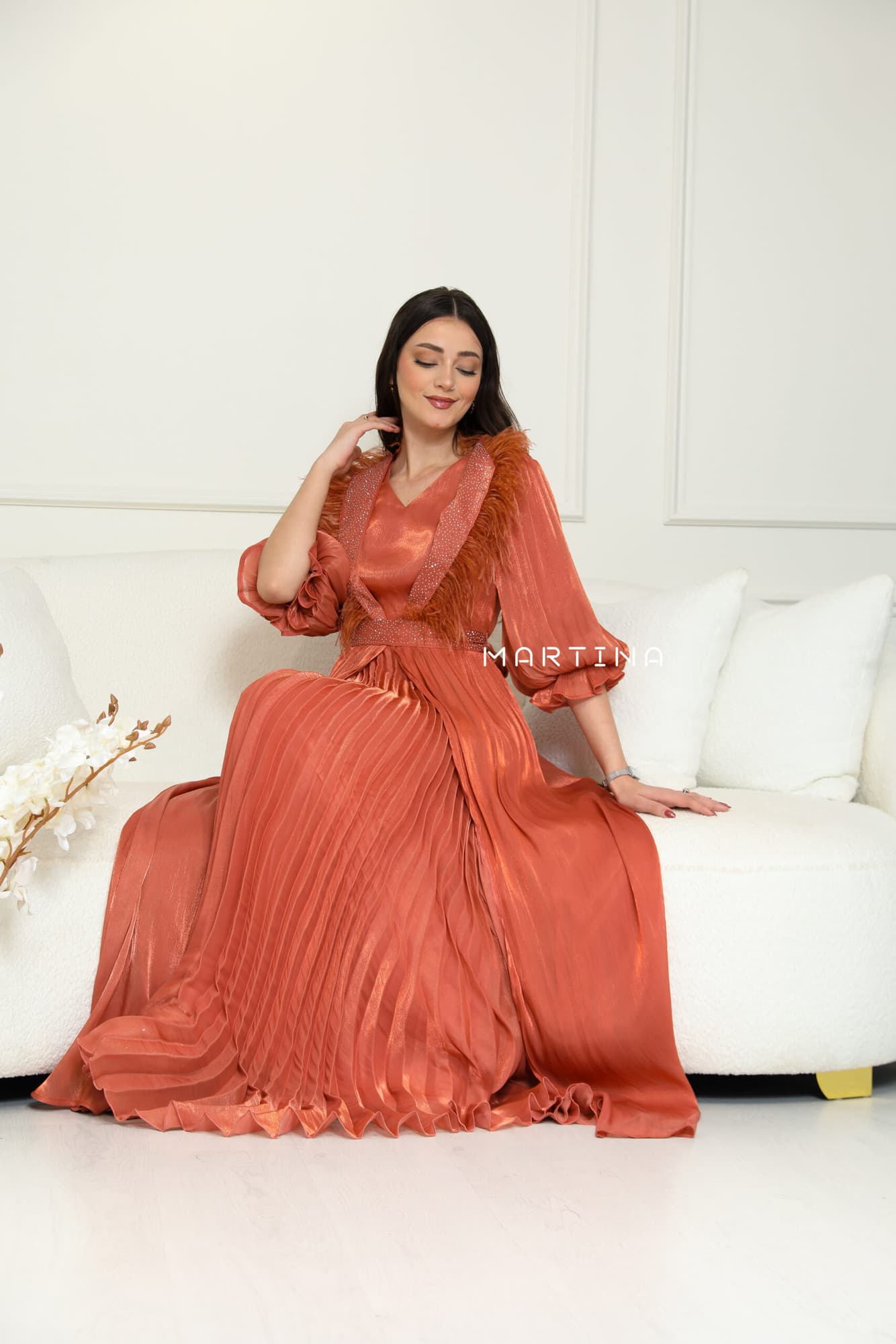 فستان سهرة بريش ع الاكتاف