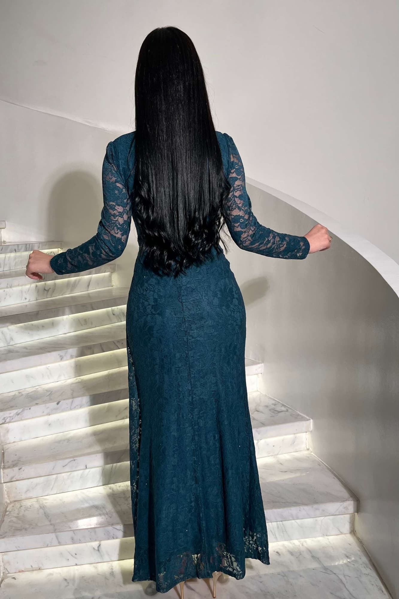 فستان ماكسي طويل دانتيل بقصة مخصره