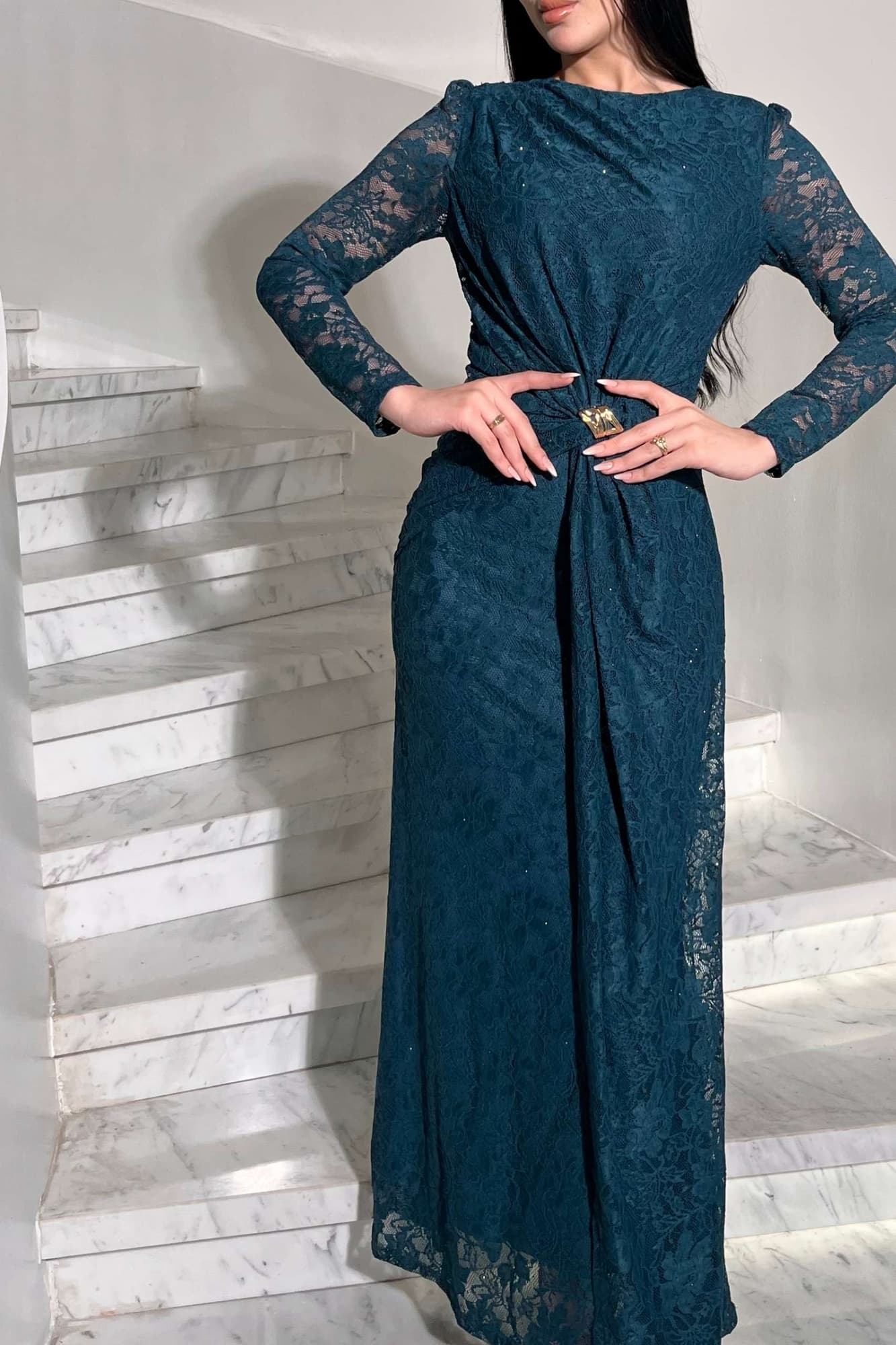 فستان ماكسي طويل دانتيل بقصة مخصره