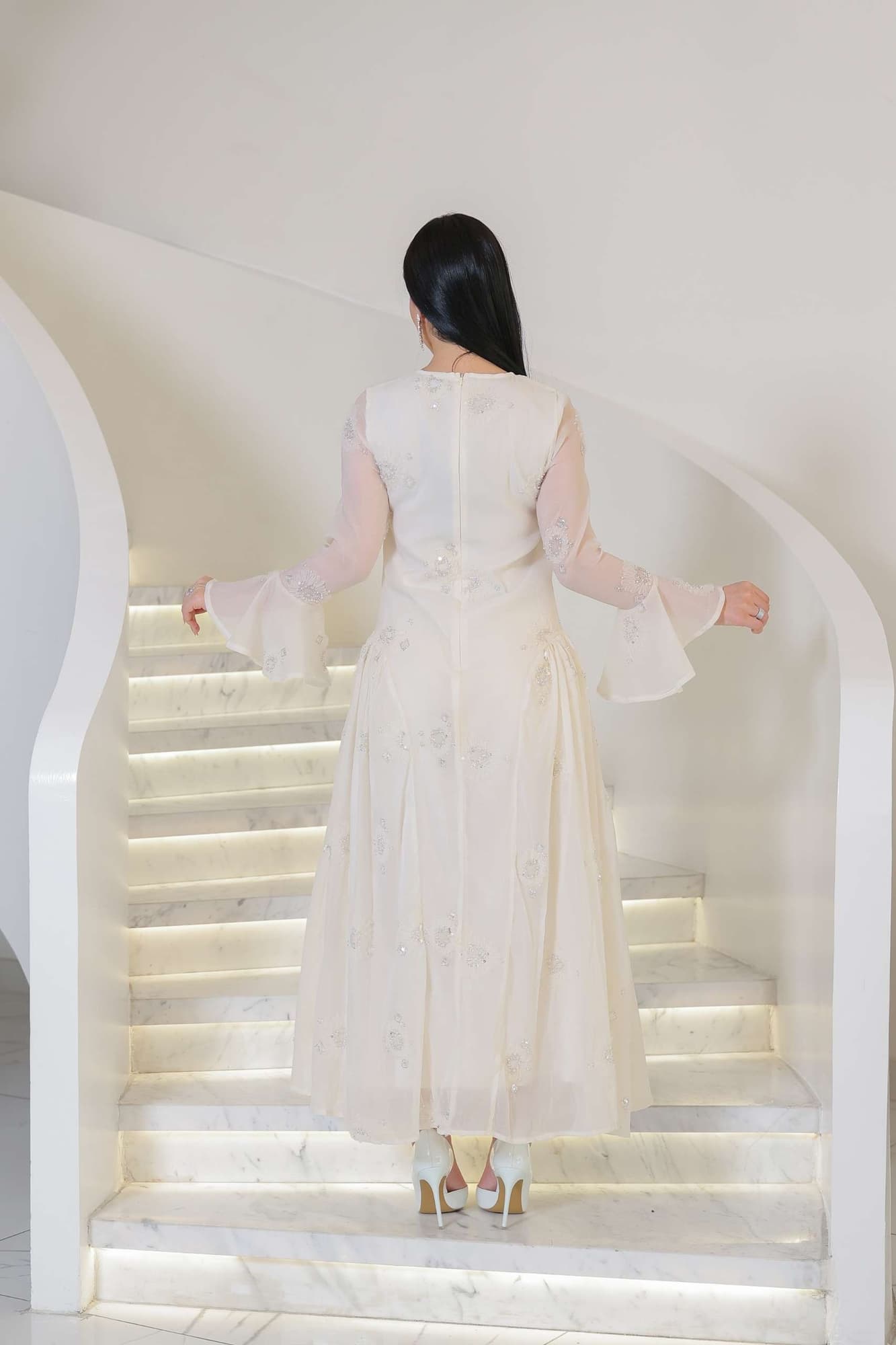 فستان سهره شيفون مزين بكرستالات ناعمه